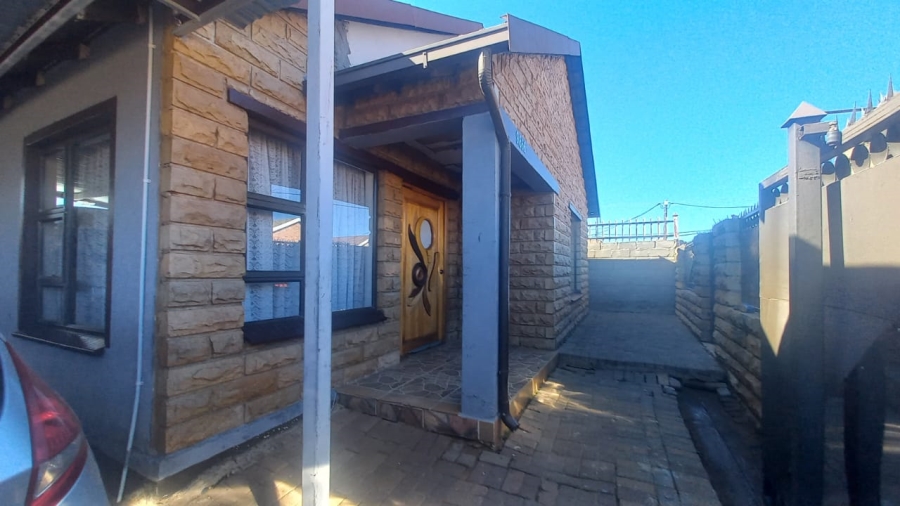 3 Bedroom Property for Sale in Grasslands Free State